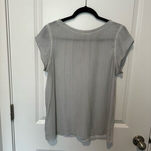 LOFT Gray Cap Sleeve Blouse